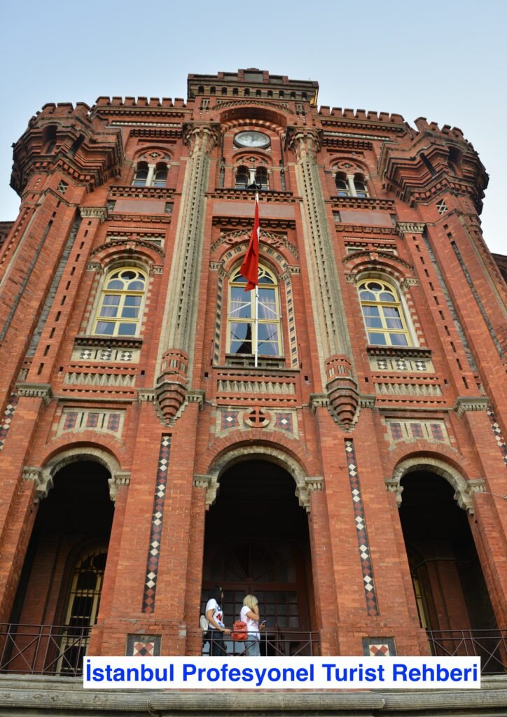 profesyonel İstanbul Turist Rehberi eşliğinde Fener Balat sokakları