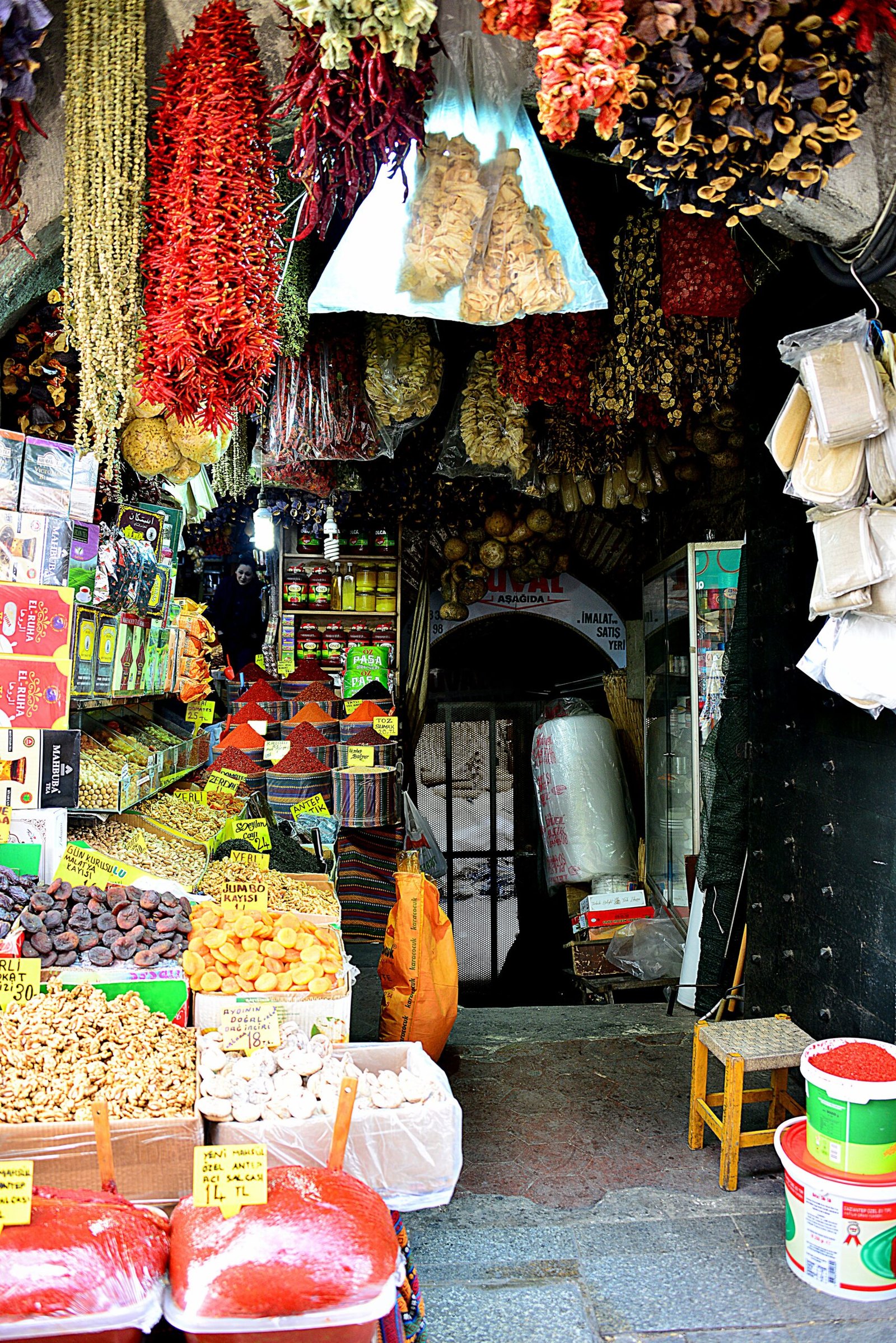 visiting local markets by private shore excursion in istanbul